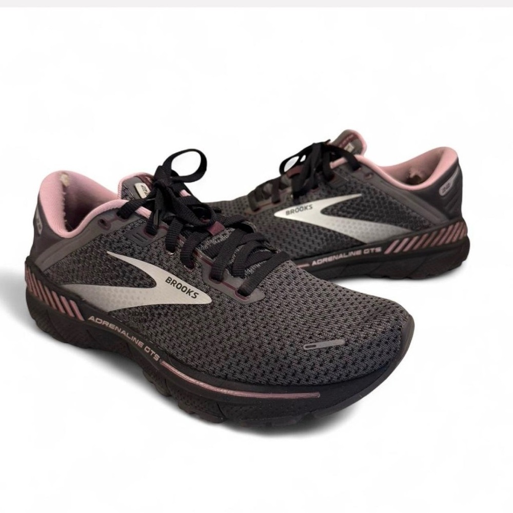 Brooks Women's Adrenaline GTS 22 Running Shoes - Gray and Pink